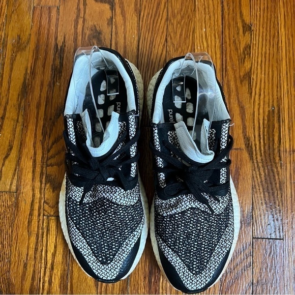 Adidas Yohji Yamamoto Y-3 Pureboost black/white size 6.5 lightly worn. - Picture 7 of 9